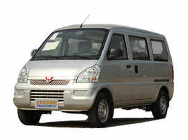 五菱榮光參數(shù)配置